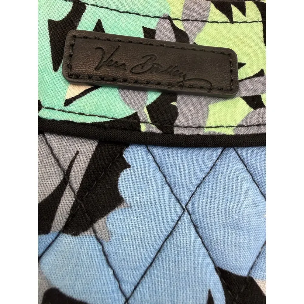 Vera‎ Bradley Camofloral Mini Quilted Floral Crossbody Bag Cottagecore Travel